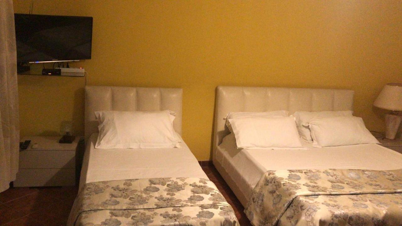 Yellow Room Durres Exterior photo